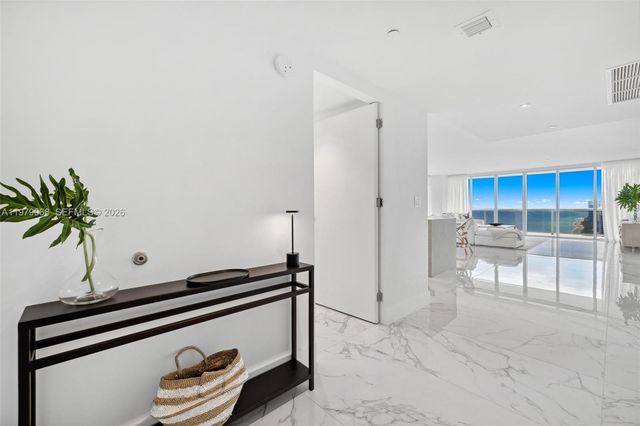 1830 S Ocean Dr 4502, Hallandale Beach, FL 33009