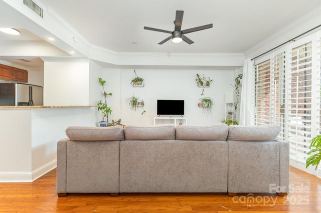 300 W 5th Street 250, Charlotte, NC 28202