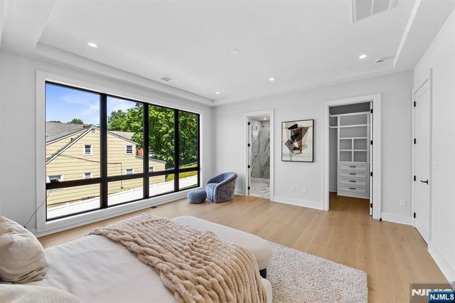 401 A Grand Avenue A, Leonia, NJ 07605