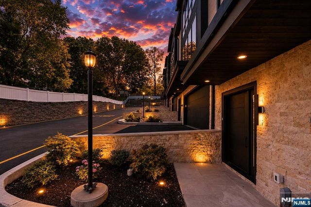 401 A Grand Avenue A, Leonia, NJ 07605