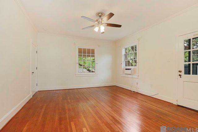 1233 Perkins Rd, Baton Rouge, LA 70806