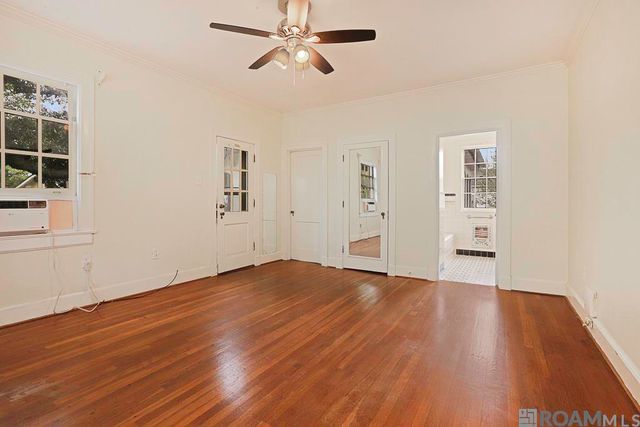 1233 Perkins Rd, Baton Rouge, LA 70806