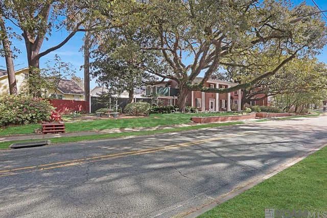 1233 Perkins Rd, Baton Rouge, LA 70806