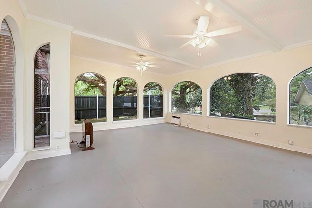 1233 Perkins Rd, Baton Rouge, LA 70806