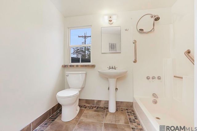 1233 Perkins Rd, Baton Rouge, LA 70806