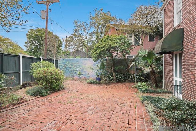 1233 Perkins Rd, Baton Rouge, LA 70806