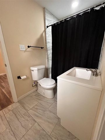 6807 Foster Street B, Houston, TX 77021