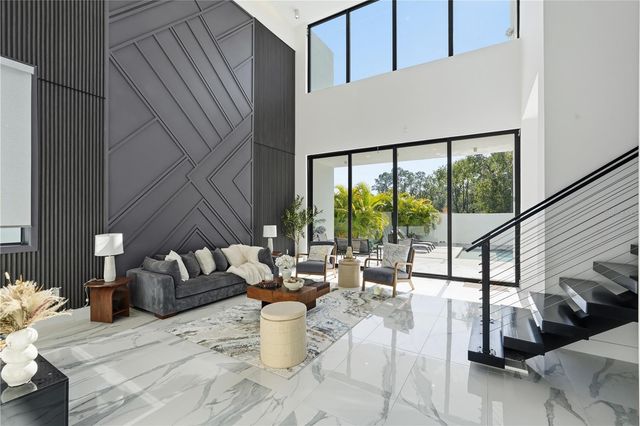 7608 ANTILLA ST, Tampa, FL 33625