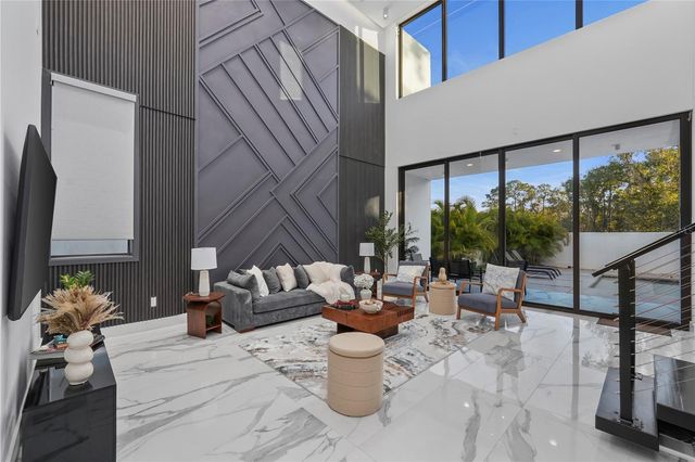 7608 ANTILLA ST, Tampa, FL 33625