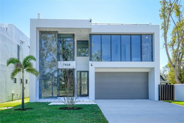 7608 ANTILLA ST, Tampa, FL 33625