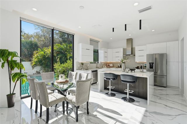 7608 ANTILLA ST, Tampa, FL 33625