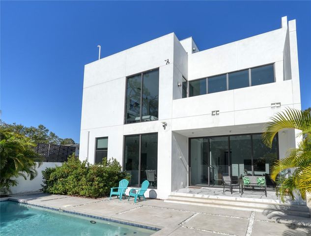 7608 ANTILLA ST, Tampa, FL 33625