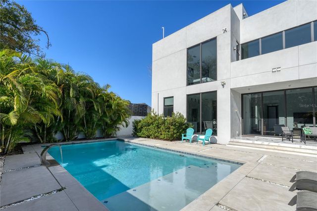 7608 ANTILLA ST, Tampa, FL 33625