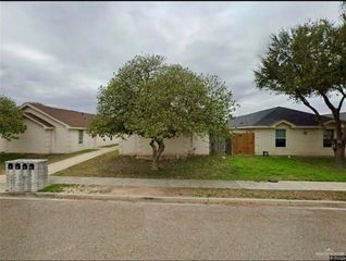 901 English Avenue 3, Edinburg, TX 78541