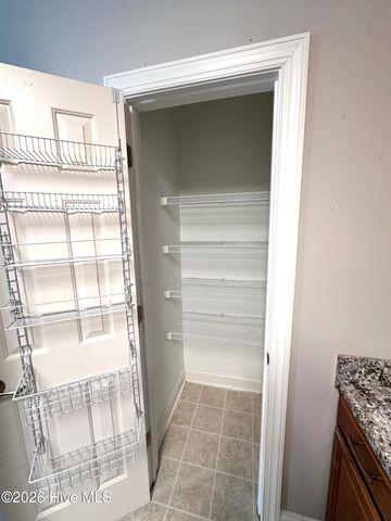 1941 Tara Court 203, Greenville, NC 27858