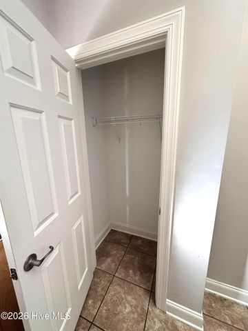 1941 Tara Court 203, Greenville, NC 27858