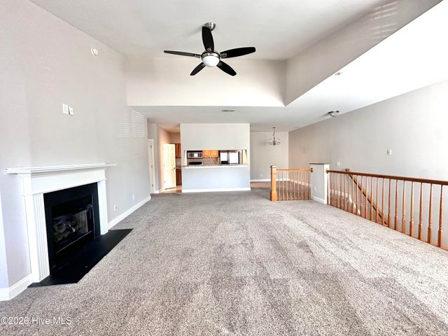 1941 Tara Court 203, Greenville, NC 27858