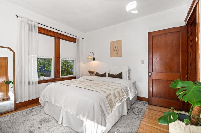 6 Hartford Ave W, Uxbridge, MA 01569