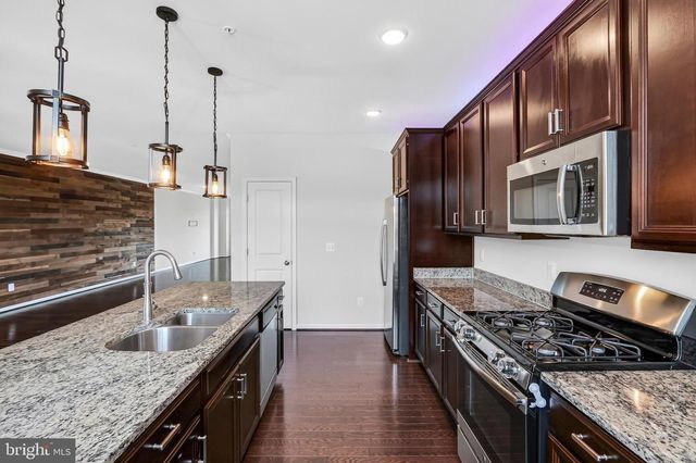 1210 RIBBON LIMESTONE TER SE, Leesburg, VA 20175