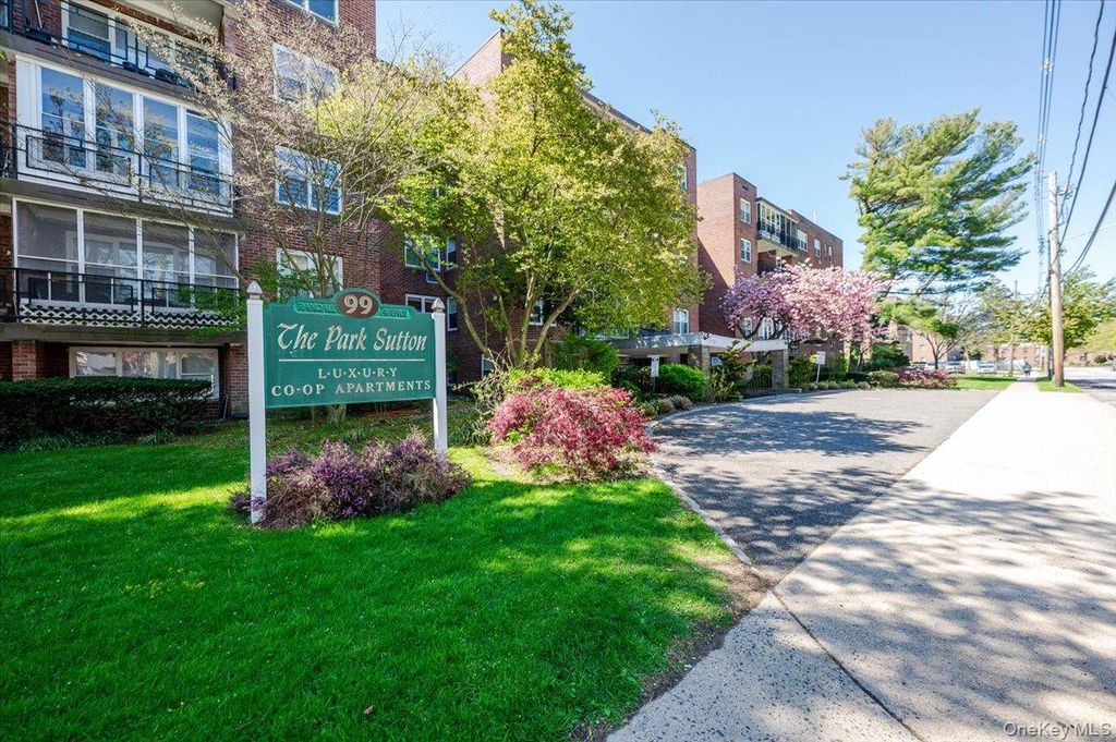 99 Randall Avenue 1-S, Freeport, NY 11520