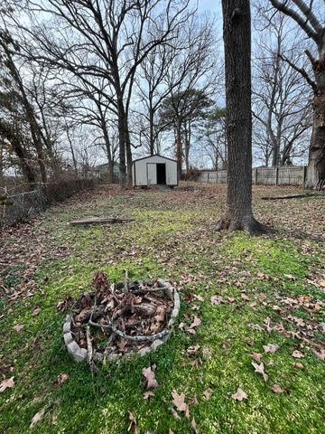 607 Nevada Avenue, West Plains, MO 65775