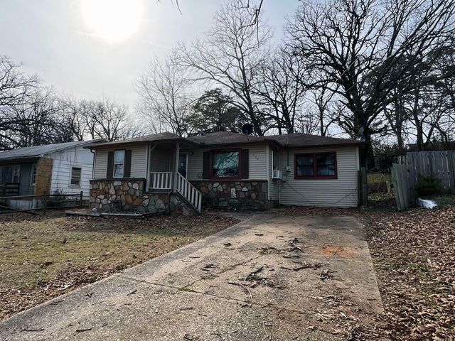 607 Nevada Avenue, West Plains, MO 65775