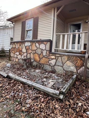 607 Nevada Avenue, West Plains, MO 65775