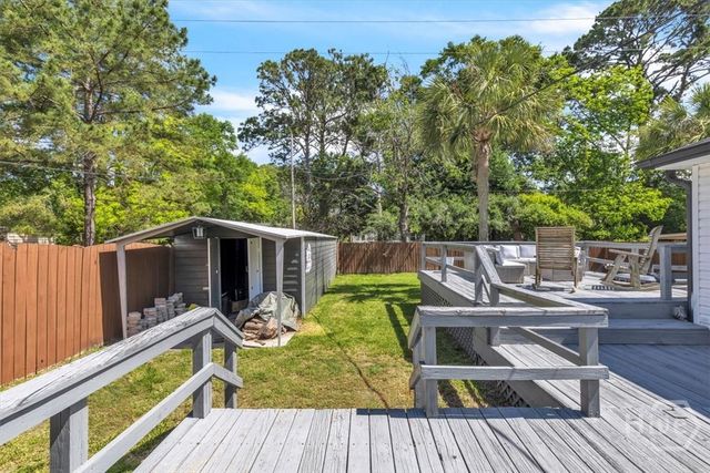 404 E 66th Street, Savannah, GA 31405