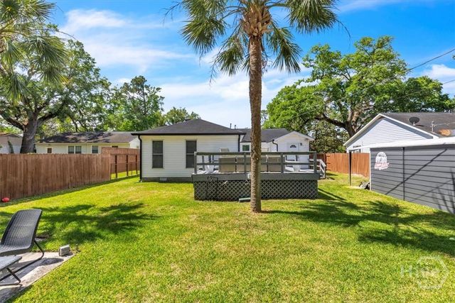 404 E 66th Street, Savannah, GA 31405