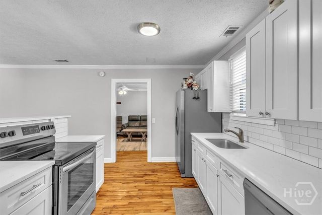 404 E 66th Street, Savannah, GA 31405