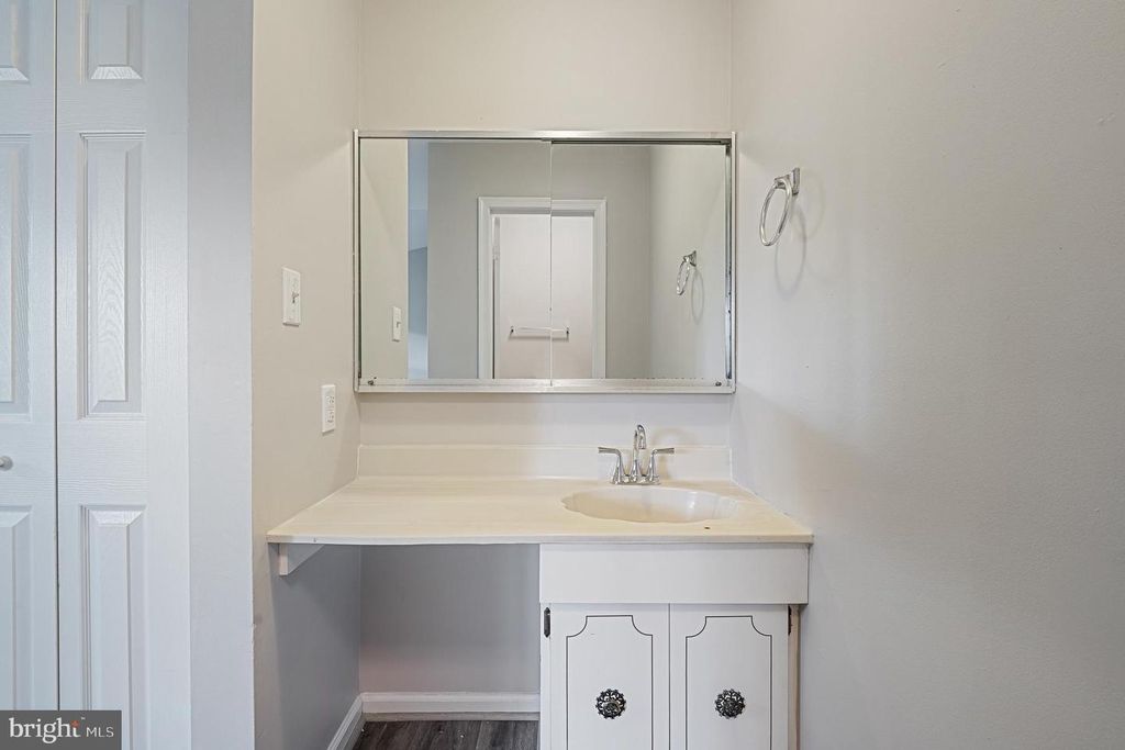 Image 41 of property listing at 1520 TANYARD HILL RD, Gaithersburg, MD 20879