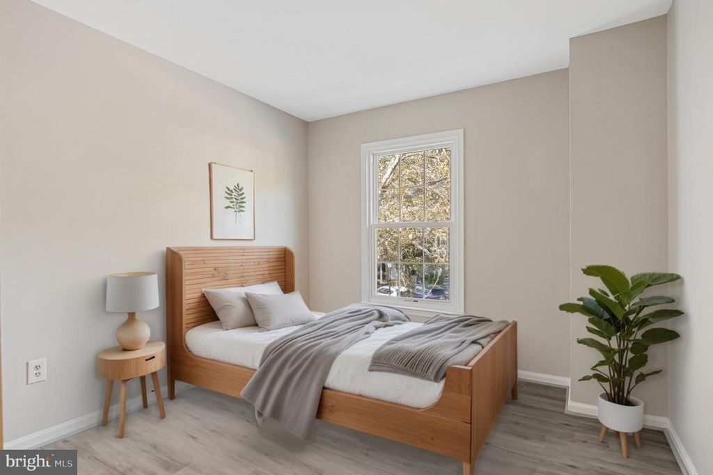 Image 59 of property listing at 1520 TANYARD HILL RD, Gaithersburg, MD 20879
