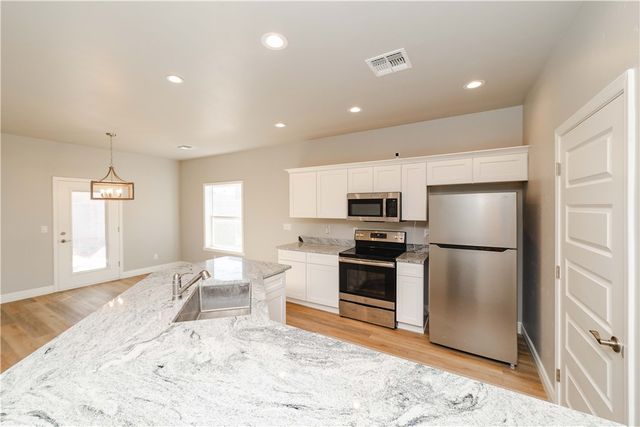 3640 N Kenneth Road, Kingman, AZ 86409