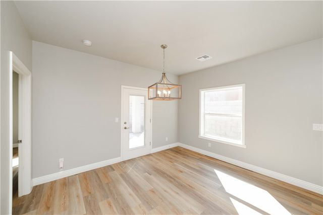 3640 N Kenneth Road, Kingman, AZ 86409