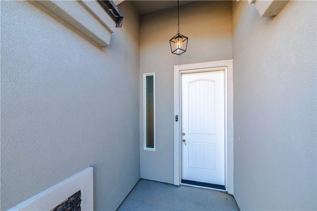 3640 N Kenneth Road, Kingman, AZ 86409