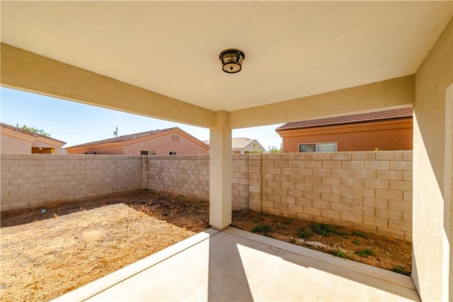 3640 N Kenneth Road, Kingman, AZ 86409