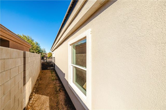 3640 N Kenneth Road, Kingman, AZ 86409