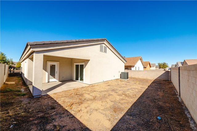 3640 N Kenneth Road, Kingman, AZ 86409