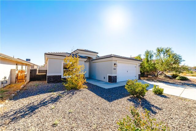 3640 N Kenneth Road, Kingman, AZ 86409