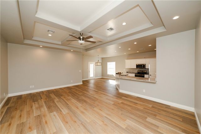 3640 N Kenneth Road, Kingman, AZ 86409