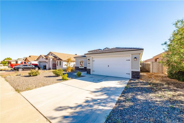 3640 N Kenneth Road, Kingman, AZ 86409
