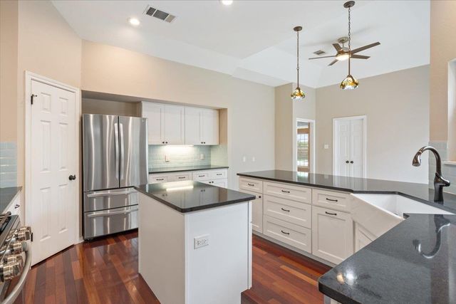 23 Meadow RUN, Round Rock, TX 78664