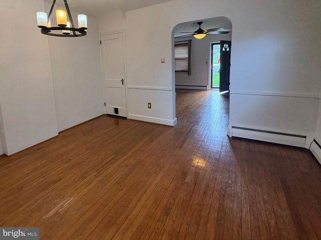 337 W PENNSYLVANIA AVE, Downingtown, PA 19335