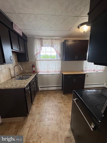 337 W PENNSYLVANIA AVE, Downingtown, PA 19335