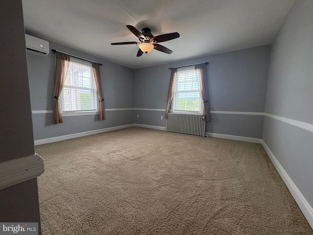 337 W PENNSYLVANIA AVE, Downingtown, PA 19335