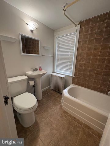 337 W PENNSYLVANIA AVE, Downingtown, PA 19335