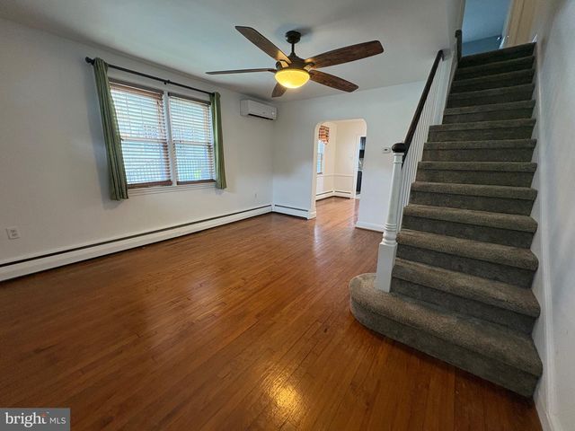 337 W PENNSYLVANIA AVE, Downingtown, PA 19335