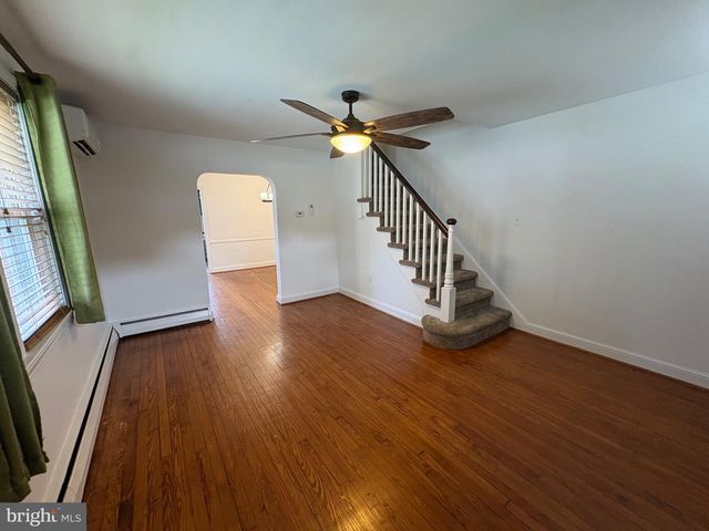 337 W PENNSYLVANIA AVE, Downingtown, PA 19335