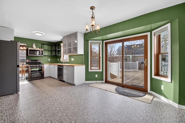 112 28th AVENUE, Racine, WI 53403