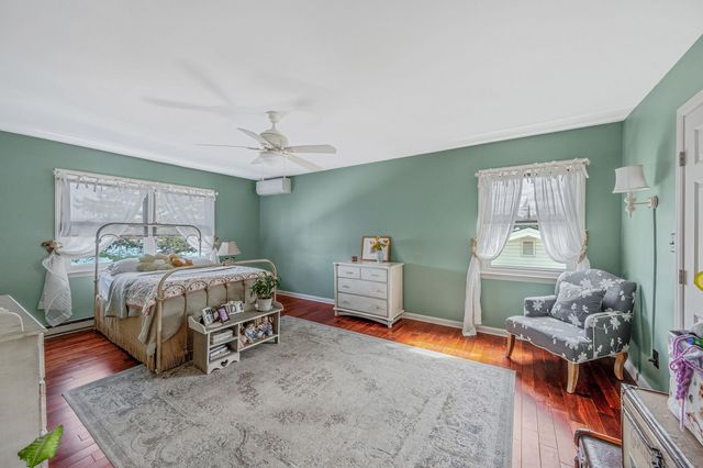 165 Lakeside Trail, Ridge, NY 11961